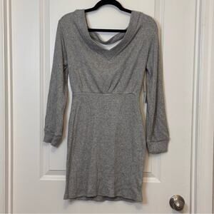 Sadie & Sage Gray VNeck Long Sleeve Sweater Dress
